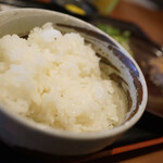 まる家食堂的实拍图