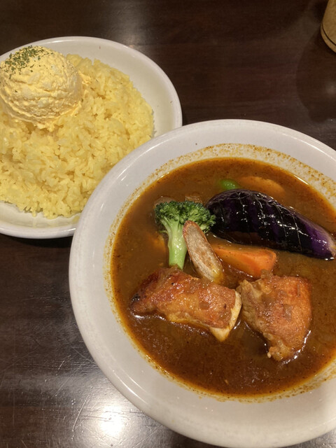 カレー リーブス的实拍高清图