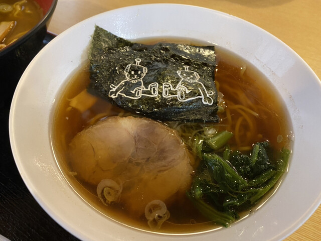 北京亭的实拍高清图