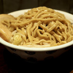 ラーメン 雷 東京本丸店的實拍圖