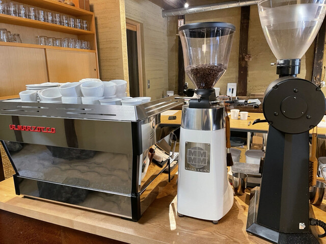 ウィークエンダーズコーヒーロースタリー的实拍高清图