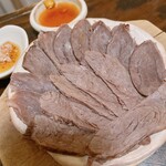韓国スープ定食 ピニョ食堂的实拍图
