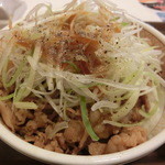すき家 鶯谷店的實拍圖