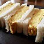 Nova 珈琲と焼菓子的實拍圖