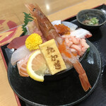 高木鮮魚店 アルプラザ城陽店的实拍图