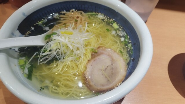 俺流塩らーめん 渋谷総本店的实拍高清图