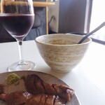 牛タン炭火焼仁 大阪分店的實拍圖