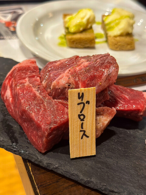 ステーキ居酒屋300B ONE 新宿店的實拍高清圖