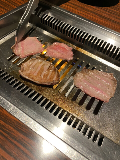 李休 千日前的實拍高清圖