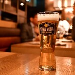 YONA YONA BEER WORKS 青山店的实拍图