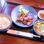 炭焼牛たん 赤兵衛分店的实拍图