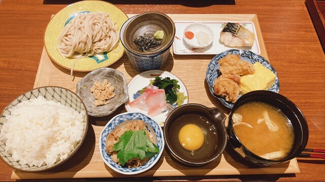 焼鳥 ハレツバメ 丸ノ内センタービル店的實拍高清圖