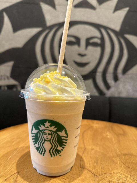 スターバックスコーヒー シモキタエキウエ店的實拍高清圖
