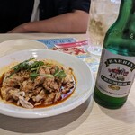 沸騰小吃城的實拍圖