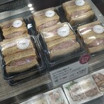 ディッシュ・アップ 銀座松屋店的实拍图