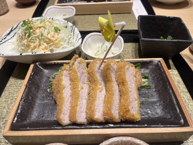とんかつKYK 京都ポルタ店的实拍高清图