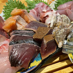 魚と酒 はなたれ 丸の内本店的實拍圖