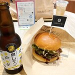 淡路島バーガー コミュニティー フードホール 大阪・日本橋店的實拍圖