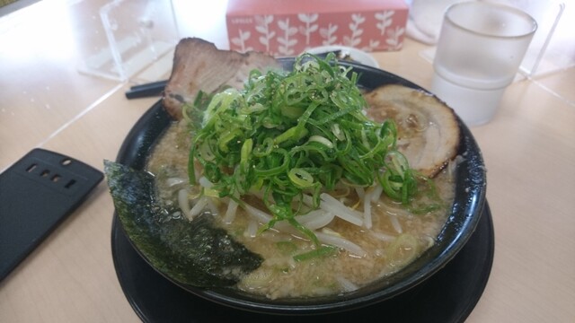 ラーメン食堂 神豚 大東店的實拍高清圖