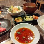 焼肉・しゃぶしゃぶ 肉の鶴々亭的实拍图