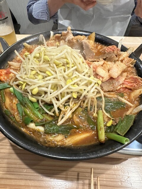 にしたにテッチャン鍋的实拍高清图