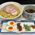 recommendations for 中華そば専門店 一六食堂