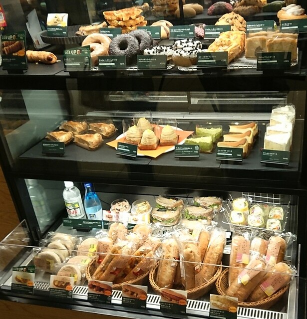 スターバックスコーヒー 新千歳空港店的實拍高清圖
