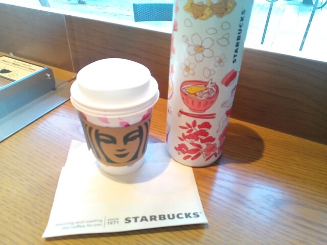 スターバックス・コーヒー 四谷3丁目店的實拍高清圖