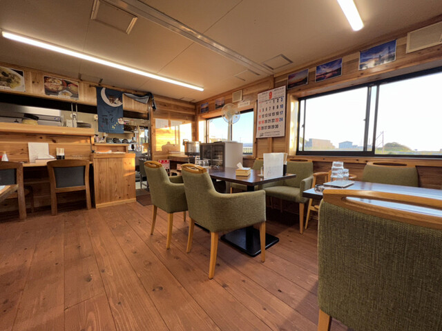 海小屋 夕陽的实拍高清图