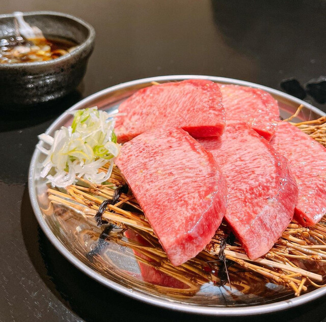 焼肉食道 しんしん的实拍高清图