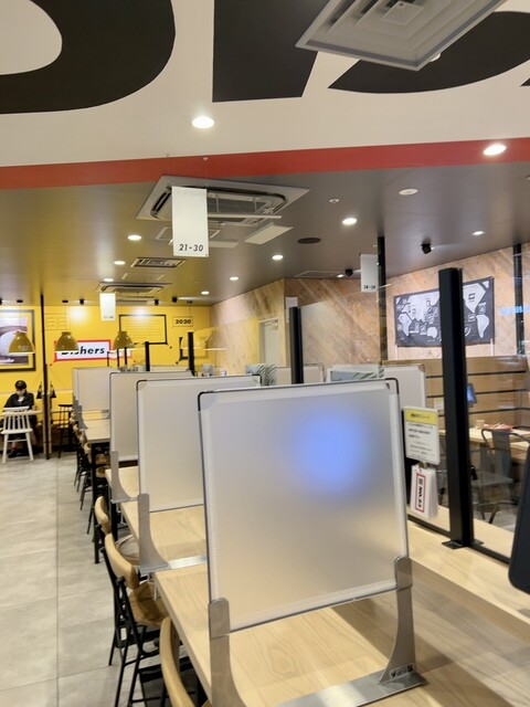 Dishers 新宿住友ビル店的實拍高清圖
