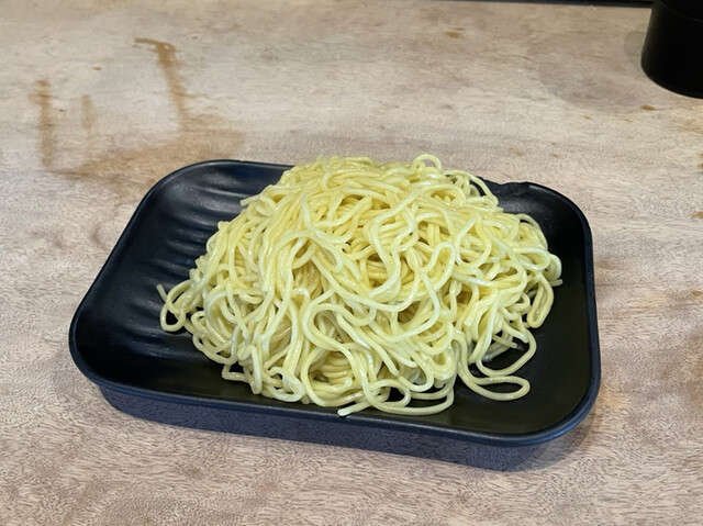 俺の創作らぁめん 極や 神田 神保町店的實拍高清圖