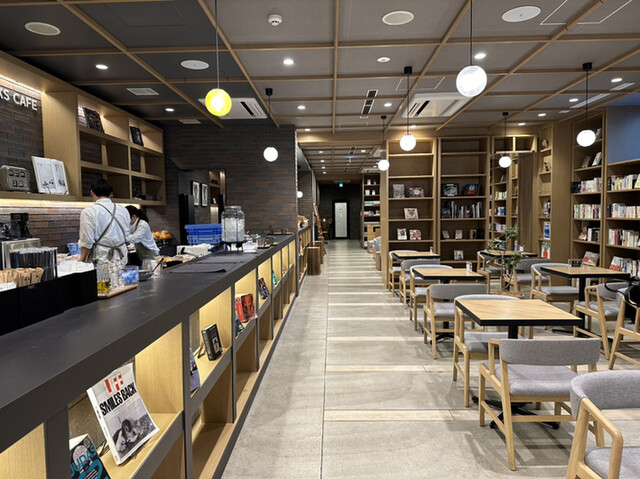 LAMP LIGHT BOOKS CAFE的實拍高清圖