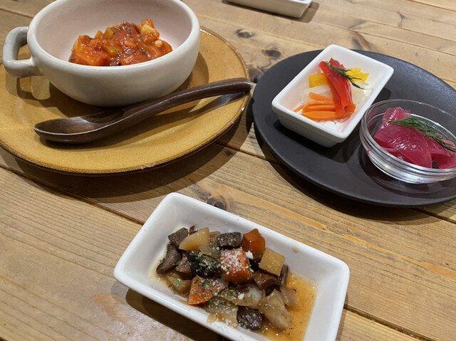 アメイロビストロアルル的实拍高清图