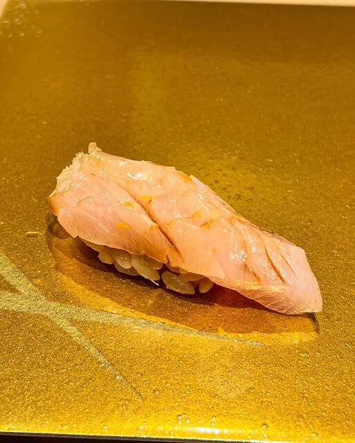 梅田 鮨 よこ田的實拍高清圖