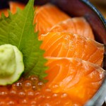 札幌市場めし　まるさん亭的實拍圖