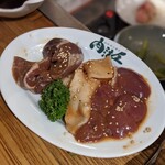 羊肉炭火焼 肉汁屋的實拍圖