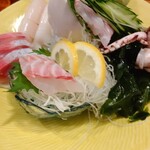 海鮮酒場 魚波 池袋本店的实拍图