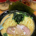 横浜家系ラーメン 中野家 中野富士見町店的实拍图