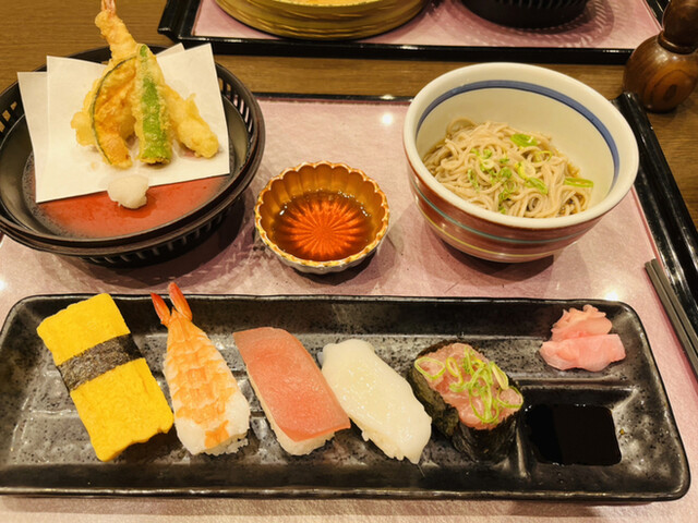 和食と甘味処 漱石 KYOTO店的实拍高清图