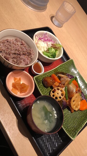 大戸屋 マリノアシティ福岡店的實拍高清圖