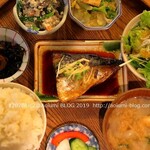 八百屋とごはん うらや 本店的實拍圖