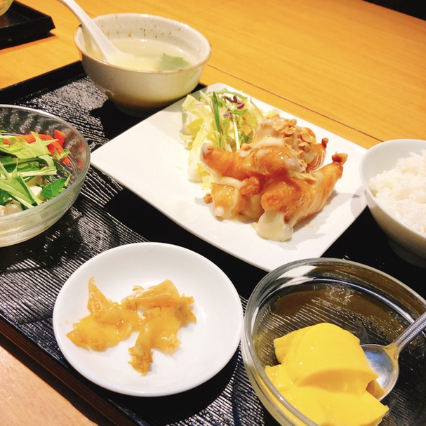 外灘紅緑灯 本館的实拍高清图