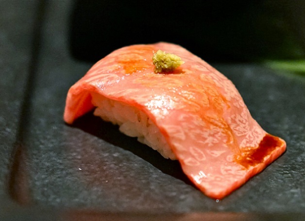 近江うし焼肉 にくTATSU 渋谷店的實拍圖