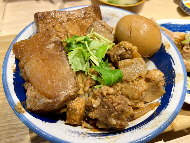肉めし岡もと 御徒町店的實拍高清圖