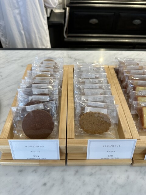 シヅカ洋菓子店 自然菓子研究所 銀座5丁目店的实拍高清图