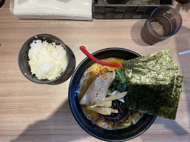横浜家系らーめん 三元 北大前店的實拍高清圖