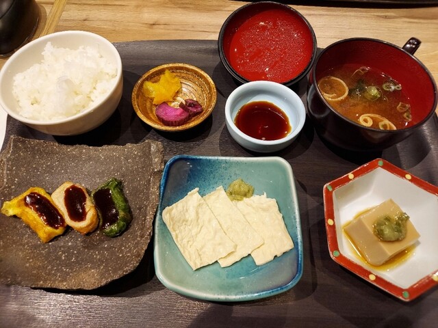 おばんざいの店 京都ことこと 烏丸御池店的實拍高清圖