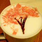 スターバックスコーヒー 飯田橋サクラテラス店的实拍图
