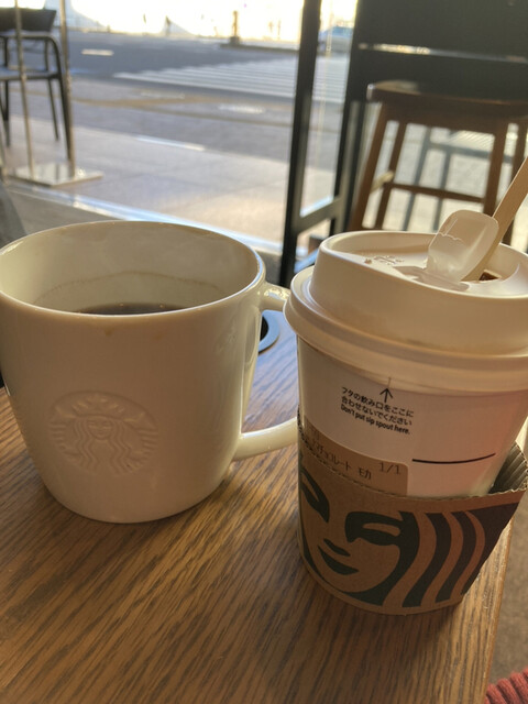 スターバックス・コーヒー 四谷3丁目店的實拍高清圖